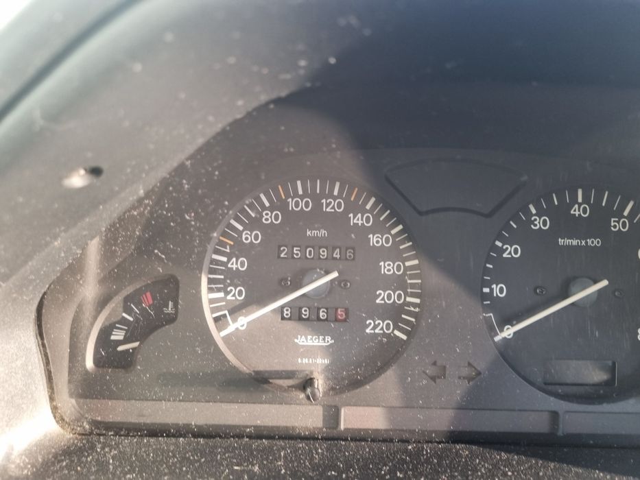 Carro usado para peças ou arranjo - peugeot 106