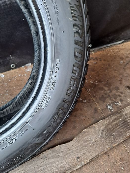 185/60/15 Opony zimowe Bridgestone ładna Para