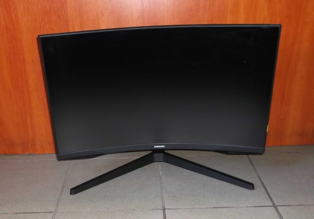 SAMSUNG Odyssey G5 2560 x 1440 WQHD, 144 Hz, Curved,HDMI, DisplayPort