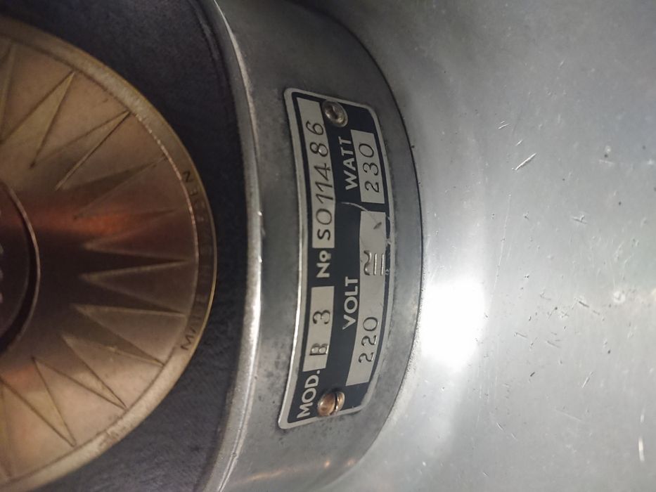 Polidora enceradora chão vintage