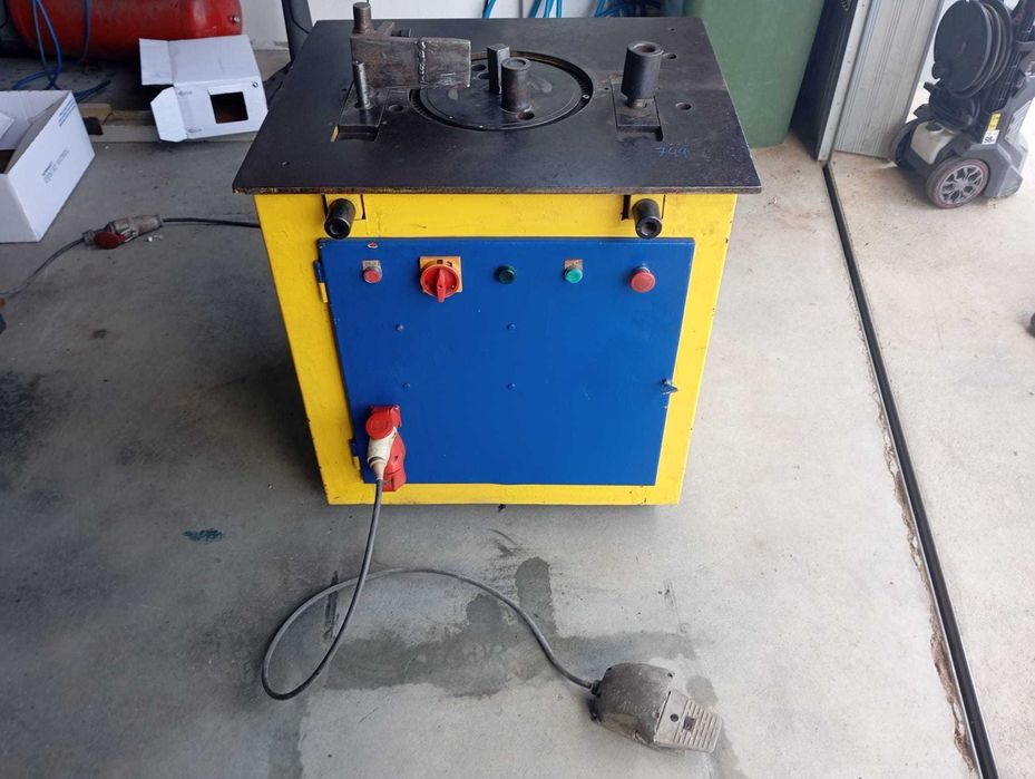 Máquina de Dobrar Ferro Electrica