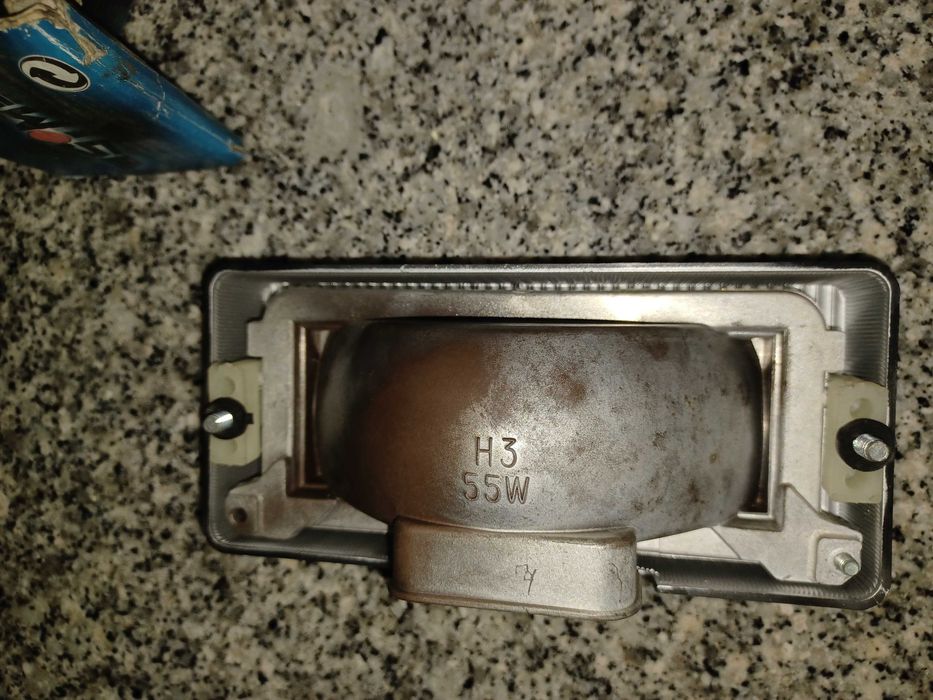 Farol nevoeiro para choques  dianteiro Peugeot 309 GTI / 405 MI 16 GTI
