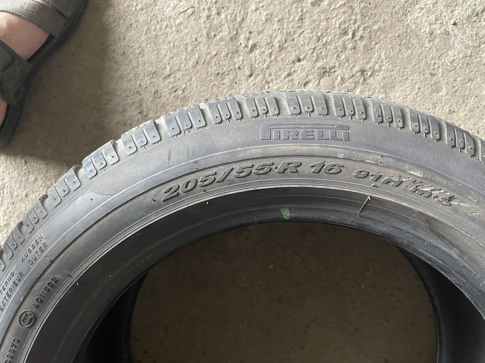 Шини PIRELLI 205/55R16 Резина  6.6mm два 5.1mm