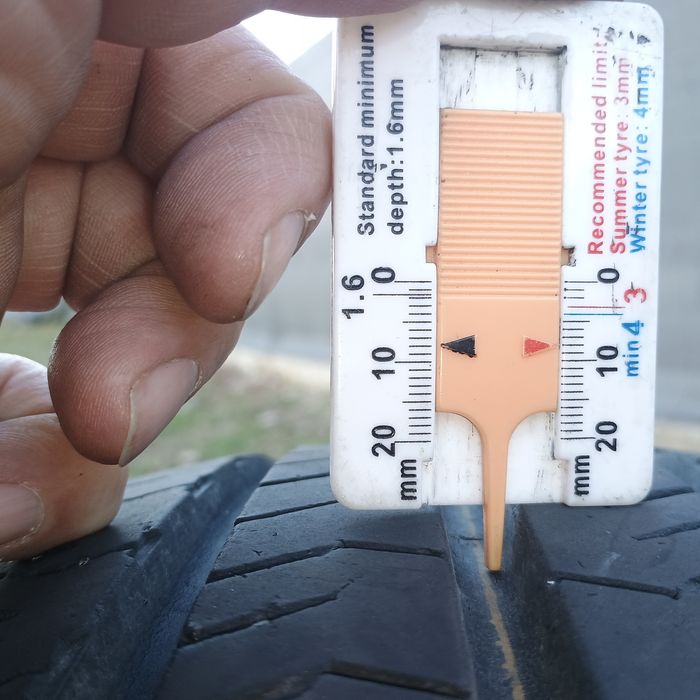 Opony Nexen Roadian CT8 letnie 7-8mm 2szt 215/70r15C