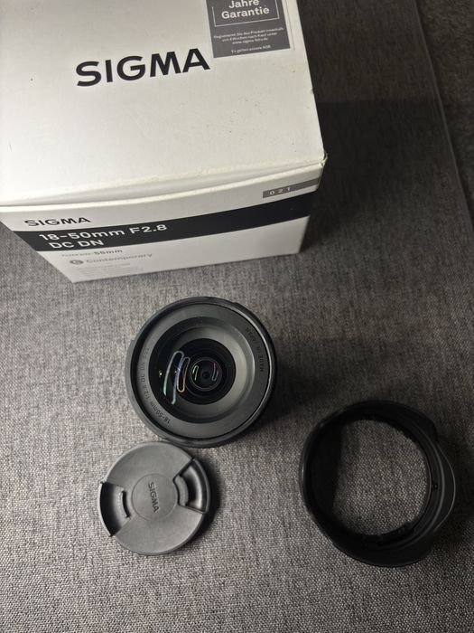 Vendo Sony A6400 + lente Sigma 18-50 f/2.8