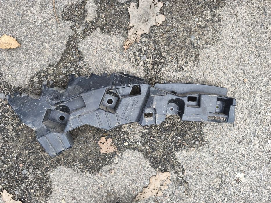 Кріплення переднього бампера на Hyundai ioniq5