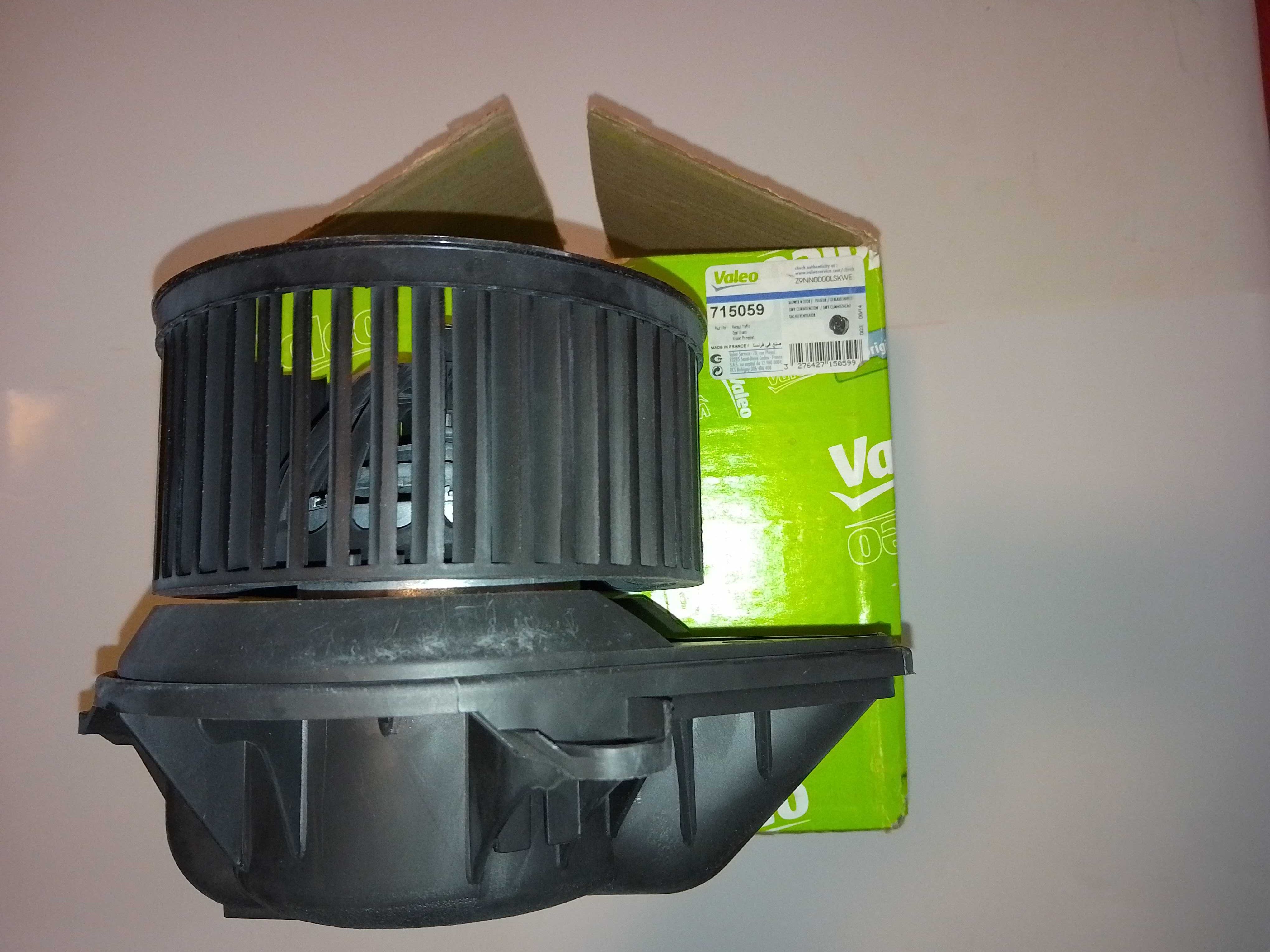 Моторчик (вентилятор) печки Primastar Vivaro Trafic Valeo 715059