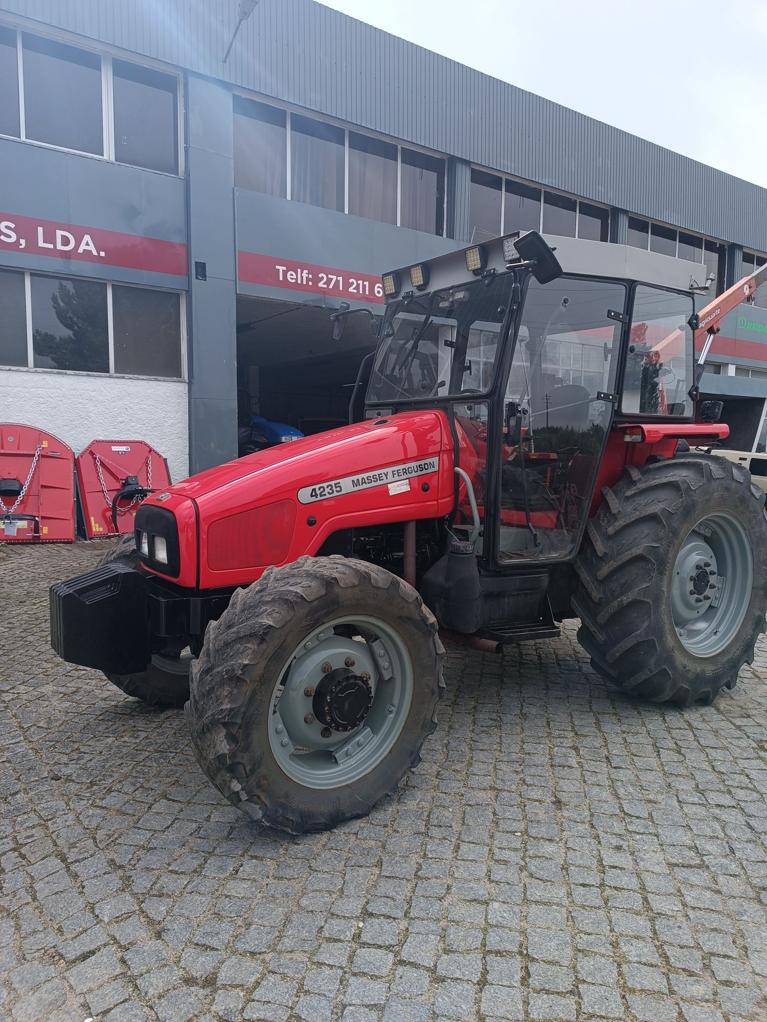 tractor usado massey ferguson 4235