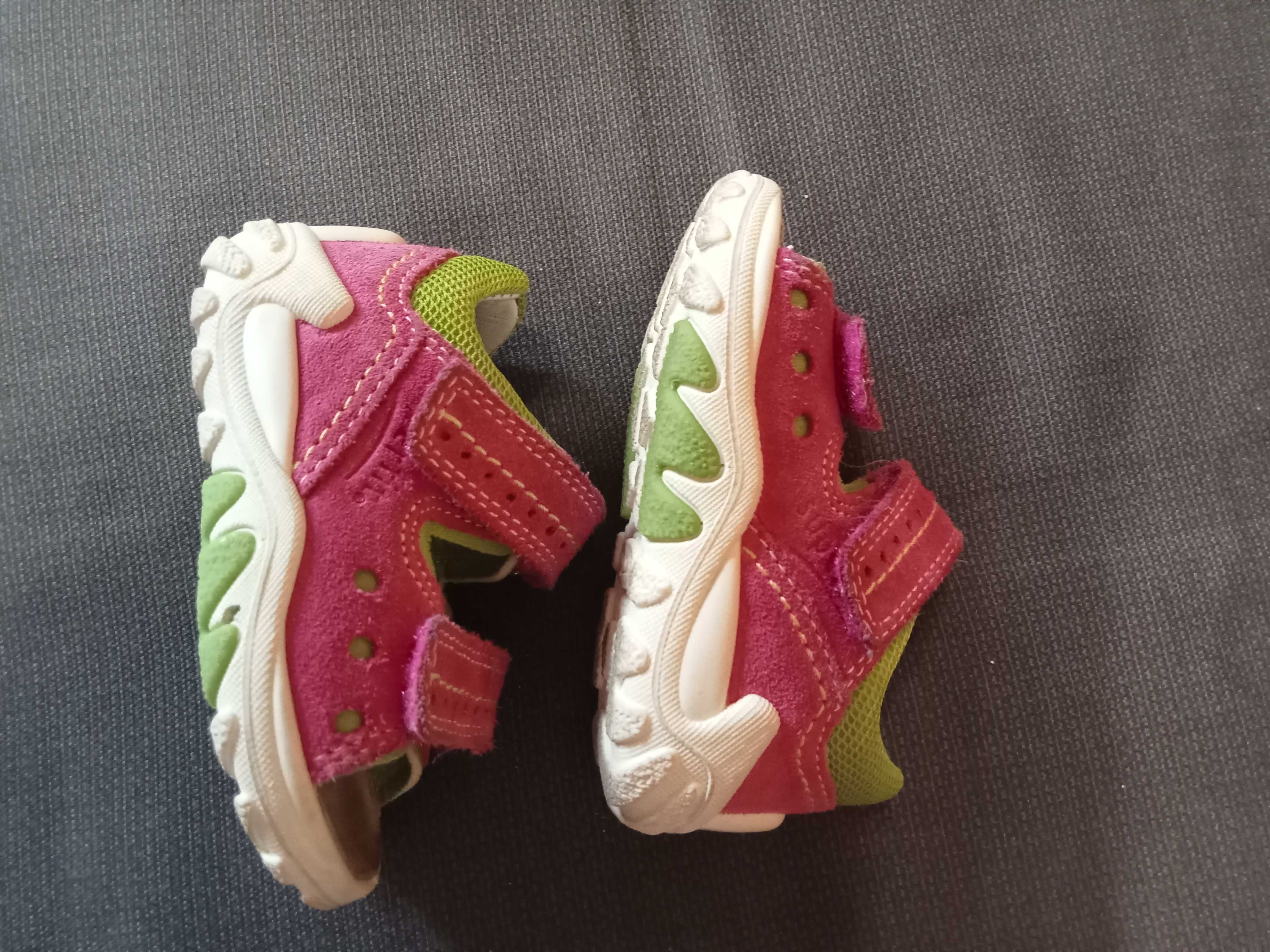 Buty dziecięce 19'