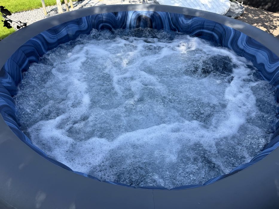 SPA Jacuzzi Santorini 60075 z serii Lay-Z-Spa™ w idealnym stanie