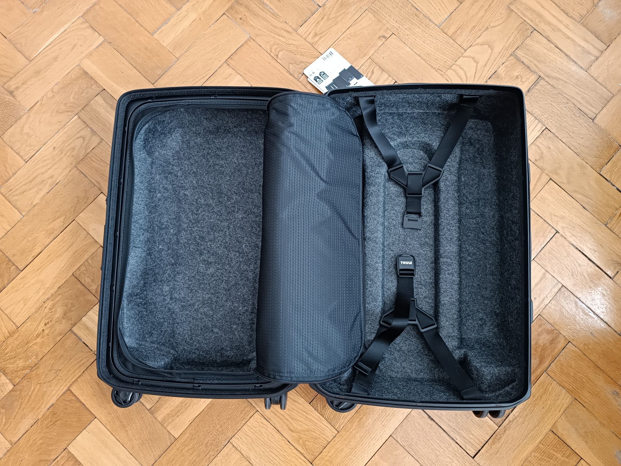 Walizka Thule Revolve Carry On White