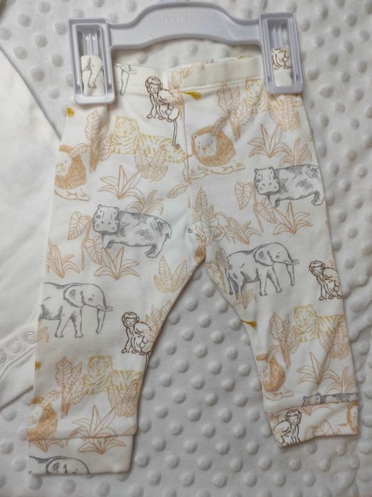 Комплект - бодик, штанишки, шапочка 68см, 3-6 месяца