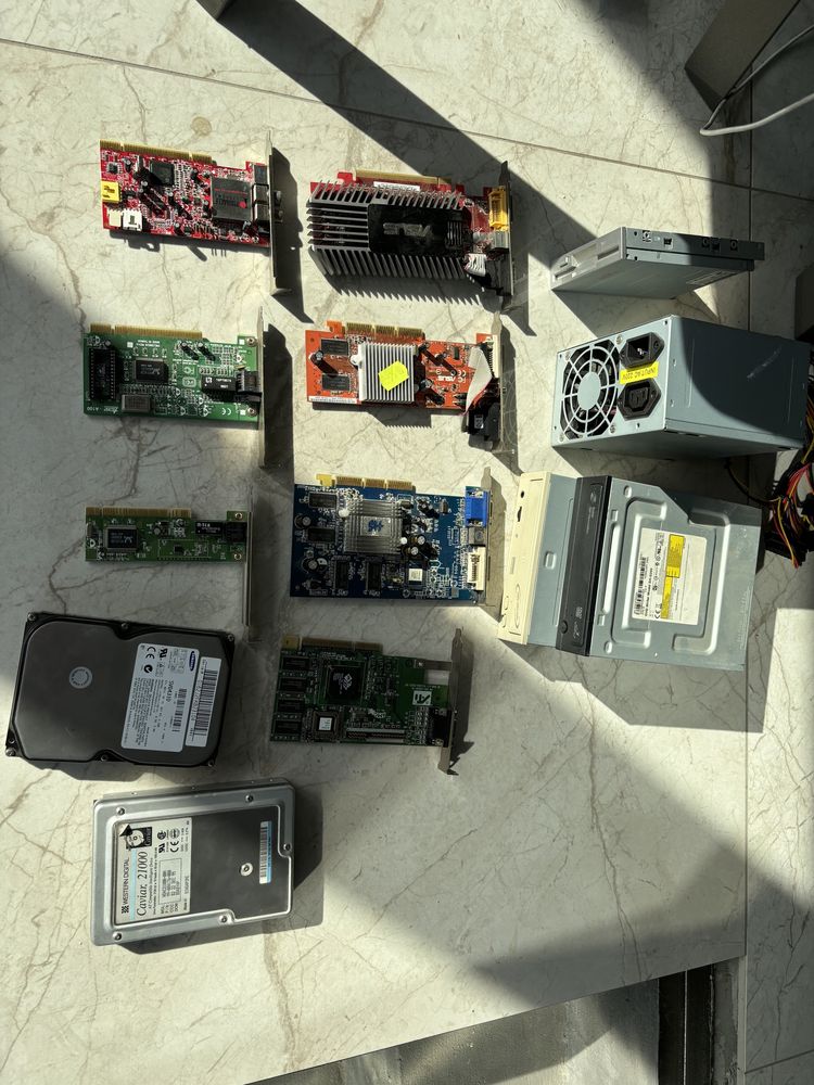 Старые HDD, modem, CD-Rom, mouse, webcam LTP, video card и др.