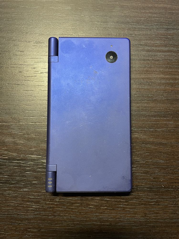 Nintendo DSi + карта на 4GB та стілус