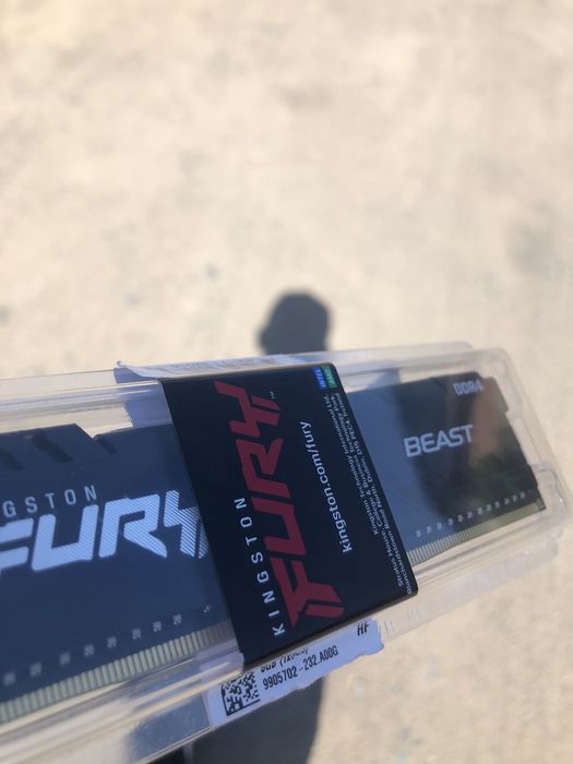 Оперативна пам’ять ddr4 8gb 2666( почти новая)