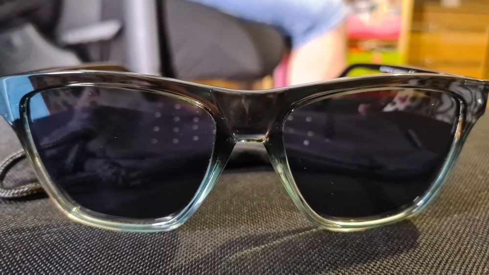Óculos de sol Hawkers originais