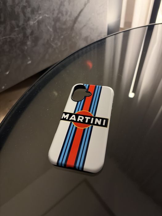 Vendo capa iphone 17 Martini