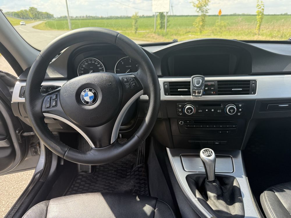 BMW 320 e91 - dobry stan