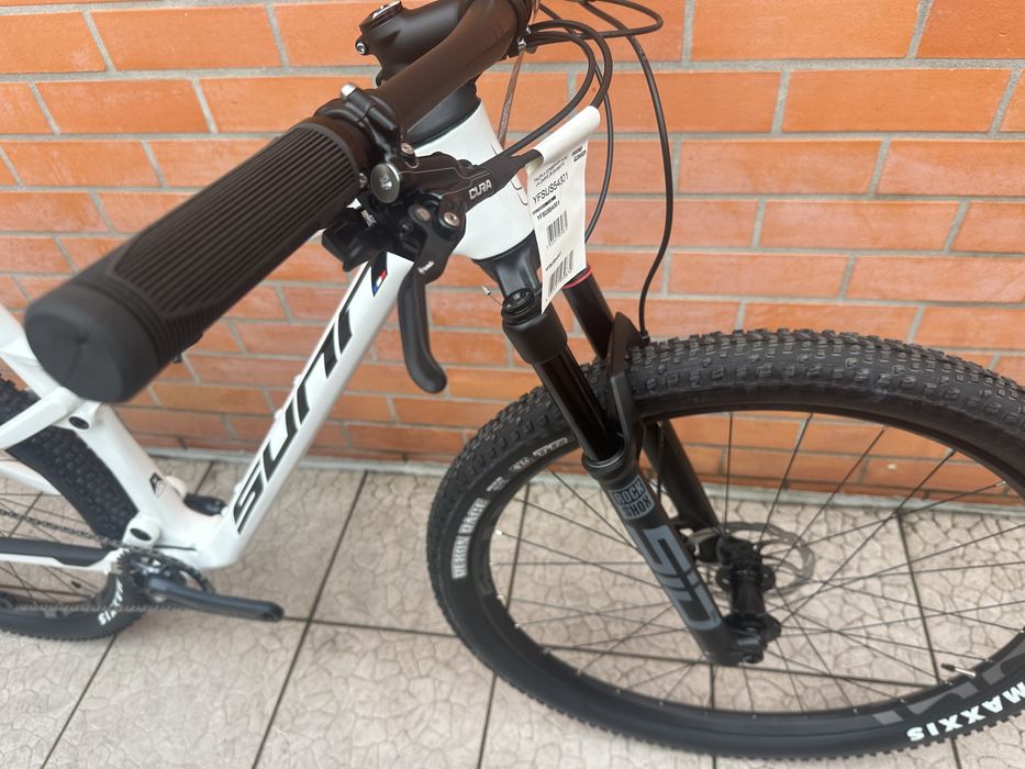 Bicicleta Btt Roda 29 carbono  suspensao Total Sunn Sid