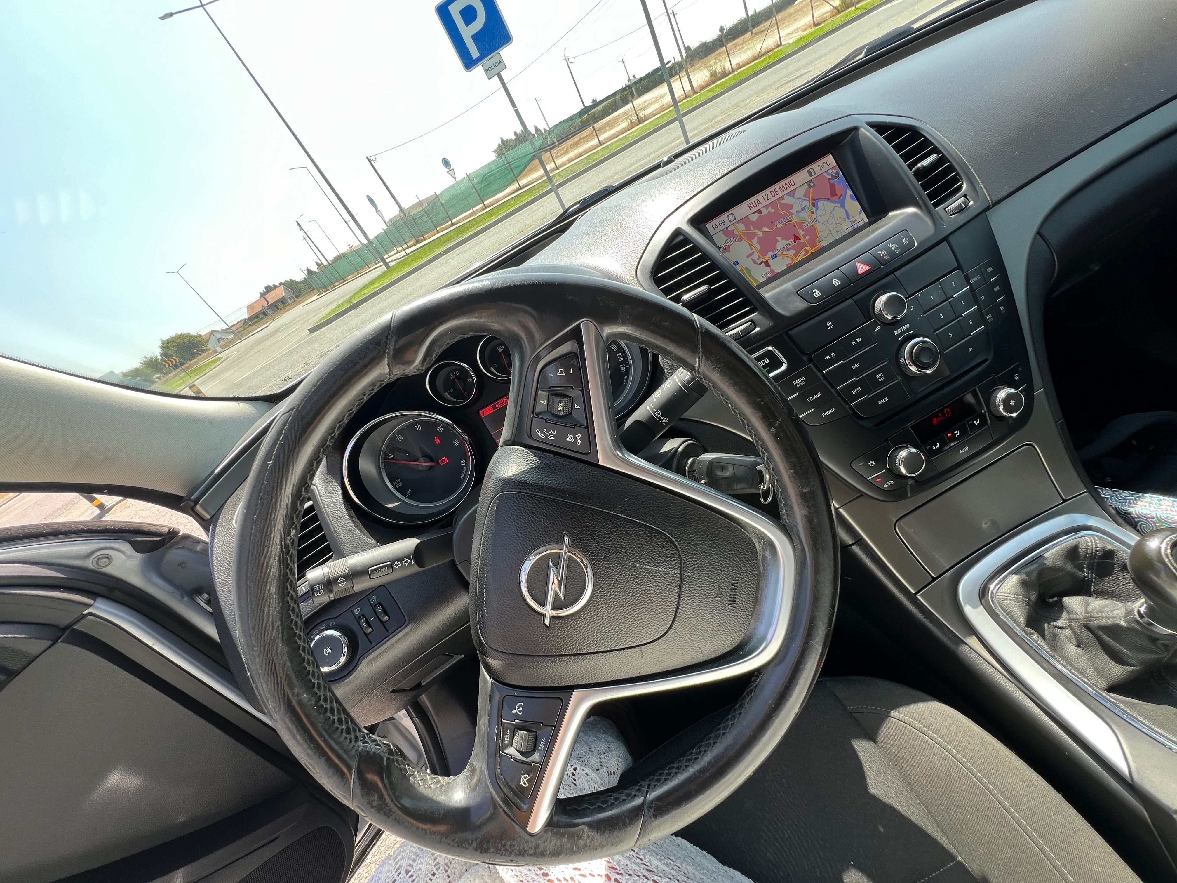 Oportunidade ÚNICA – Opel Insignia CDTI 2012