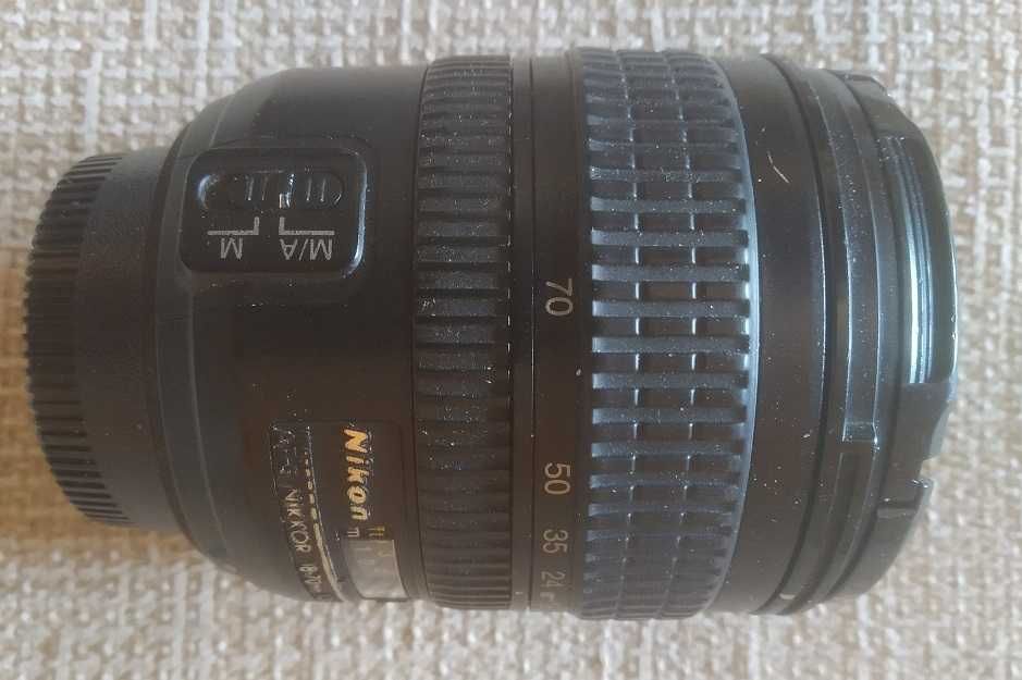 Nikon AF-S NIKKOR 18-70 mm 1:3,5-4,5 G DX SWM ED IF Aspherical Ф 67 mm