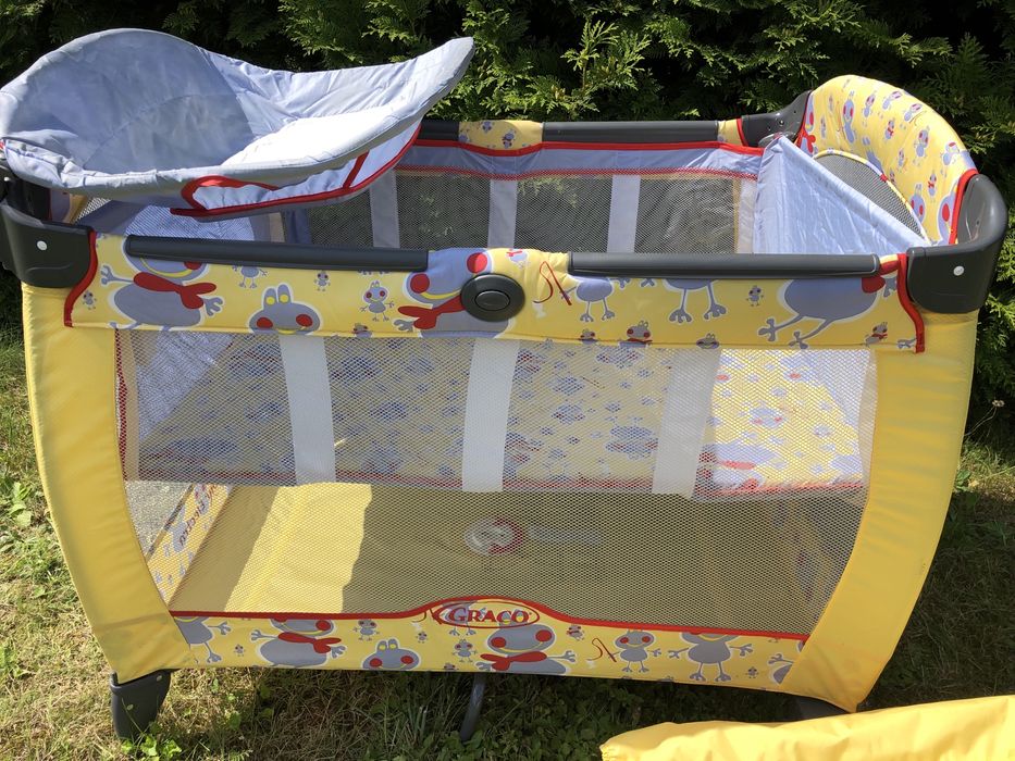 Lozeczko turystyczne z przewijaniem 2 poziomowe, pozytywka, torba