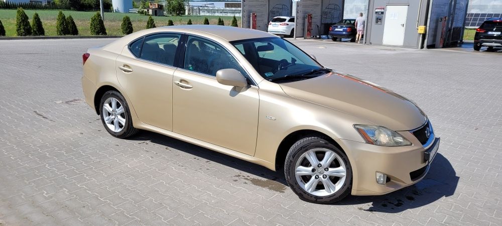 Sprzedam LEXUSA lub zamienię