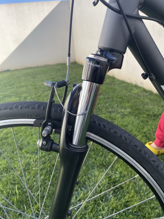 Bicicleta Trekking Riverside 500