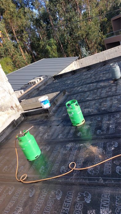 Coloco tela asfaltica e ipermiavel