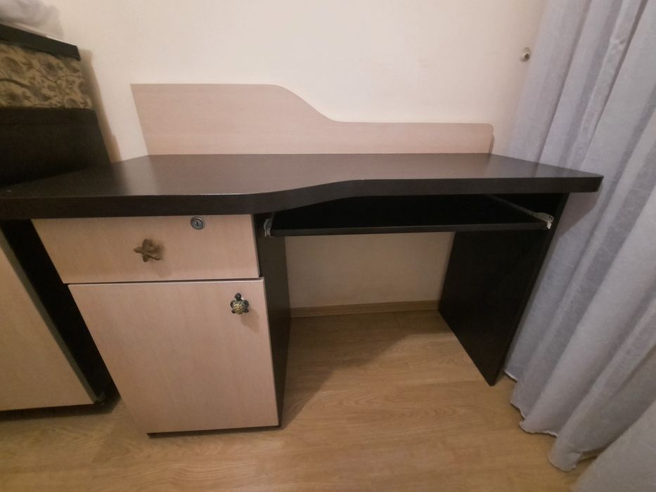 Biurko dla dzieci i młodzieży