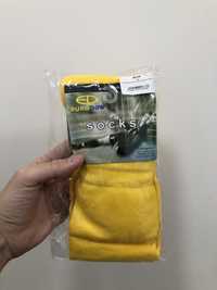 Футбольні гетри жовтого кольору ( нові) ціна 200 грн