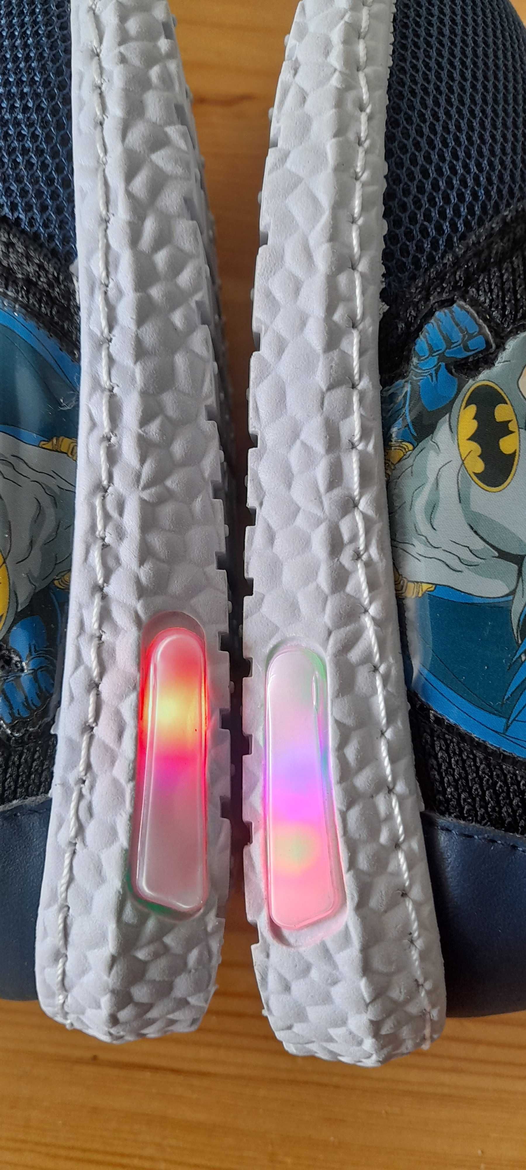 Półbuty BATMAN chłopięce- R. 26- LED