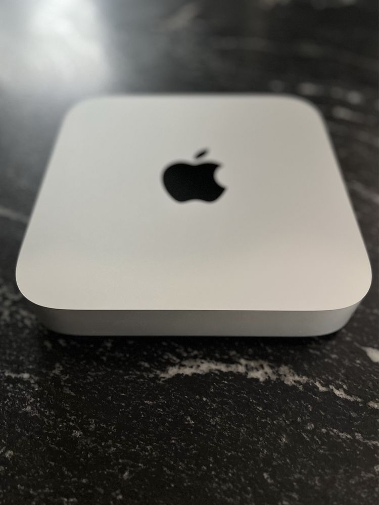 Mac mini M1, 16GB RAM, 512GB SSD, 8-core CPU, 8-core GPU, 1Gb Ethernet