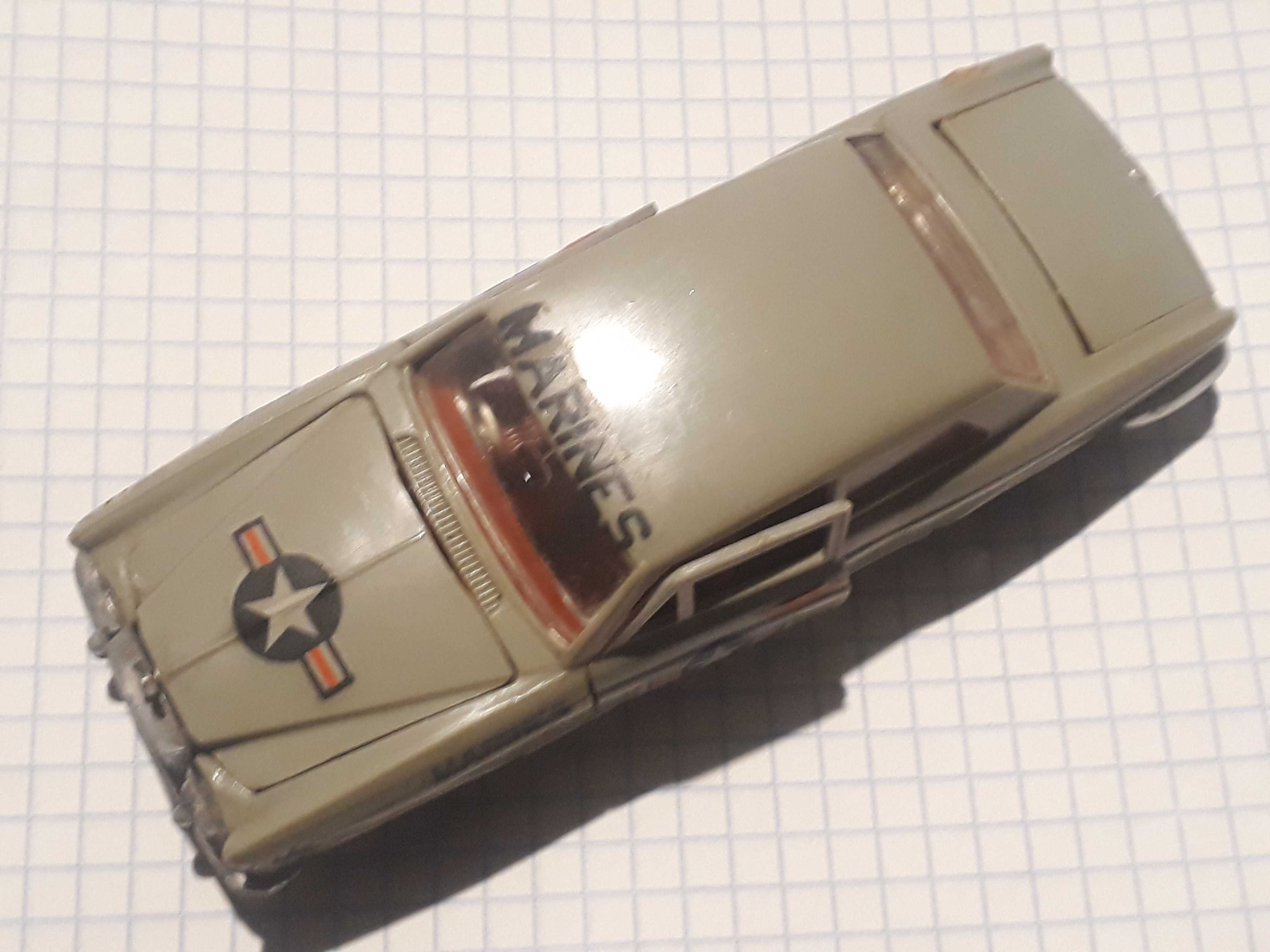 Модель автомобиля Rolls Royce Silver Shadow