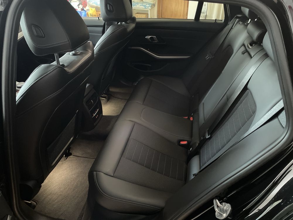 BMW 320e Touring plug in