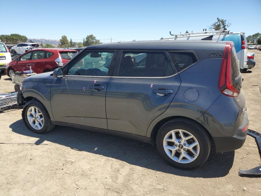 2022 Kia Soul LX ___