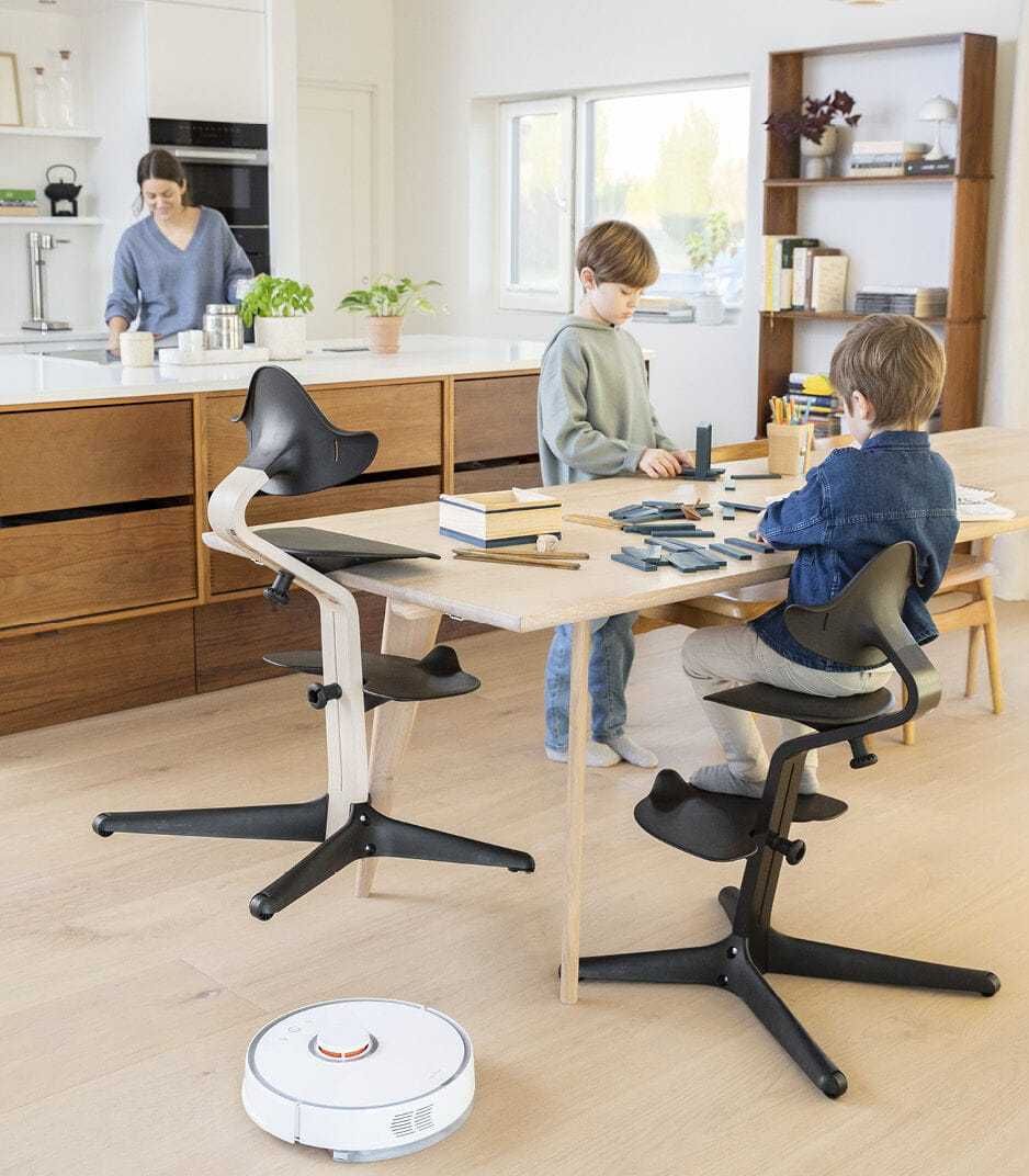 STOKKE NOMI krzesełko do karmienia | Black