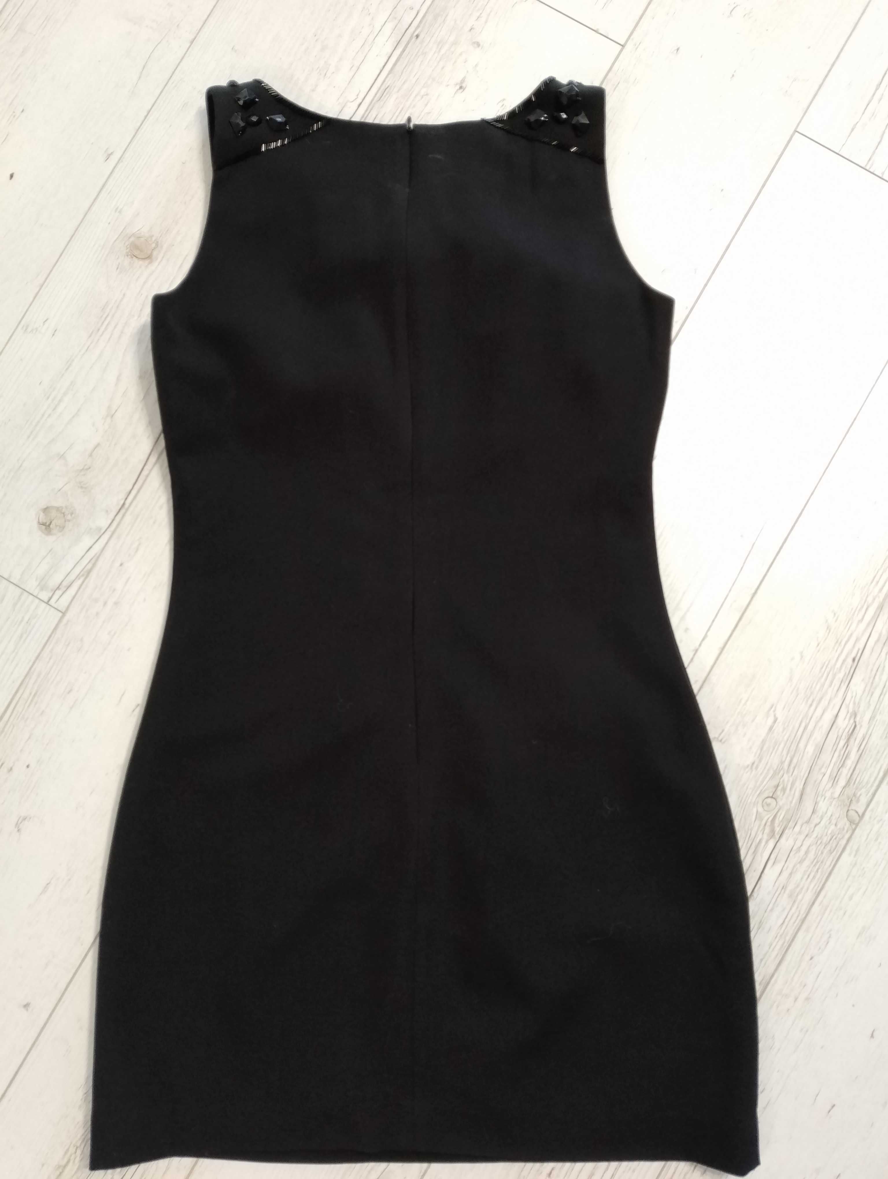 Sukienka mała czarna Mohito 38