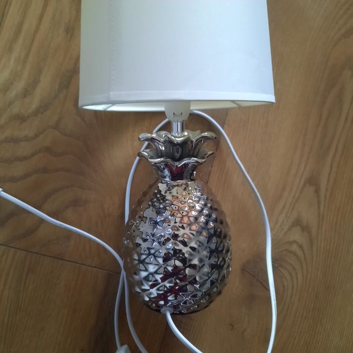 Lampa nocna do sypialni