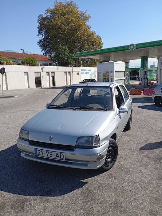 Renault Clio - Motor Fiável, Excelente Estado e Preço Justo!