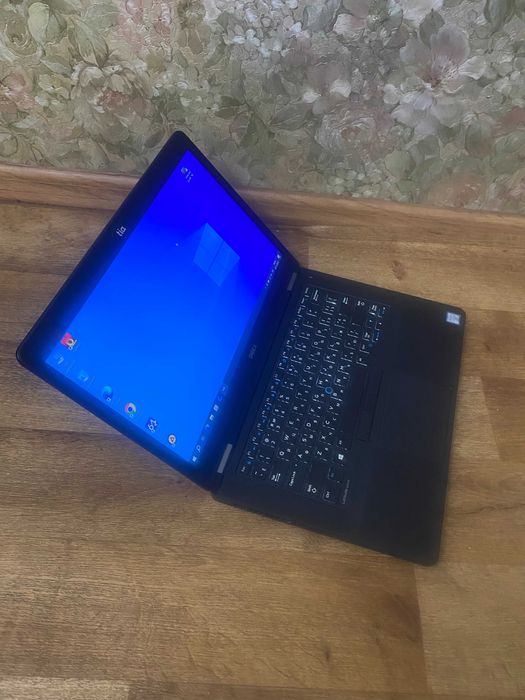 Ноутбук Dell Latitude e5470,i7-6600u,8 Gb,NVME 256 Gb,AMD R7 M360 2 Gb