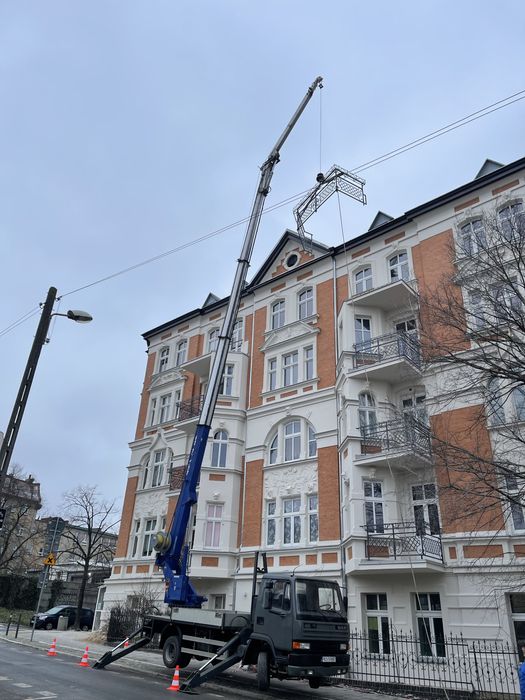 PROMOCJA Żuraw Ciesielski Dźwig dekarski Böcker AK 27/1000
