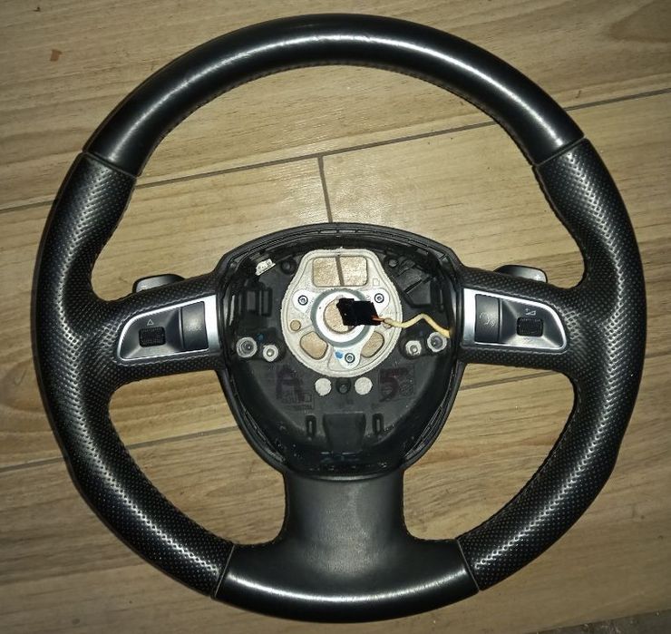 Kierownica Multifunkcyjna Z Łopatkami Audi A3 A5 8T A4 B7 B8 A6 C6 Q7