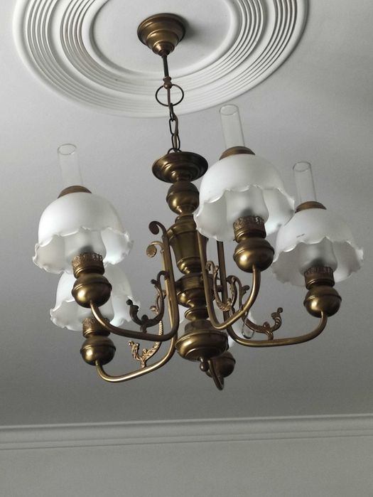 Candeeiro de teto com cinco braços + dois candeeiros mesa cabeceira