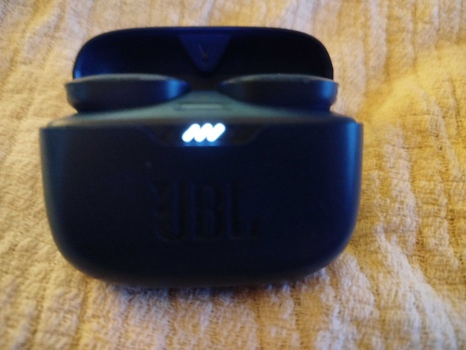 JBL Tune 130NC TWS słuchawki