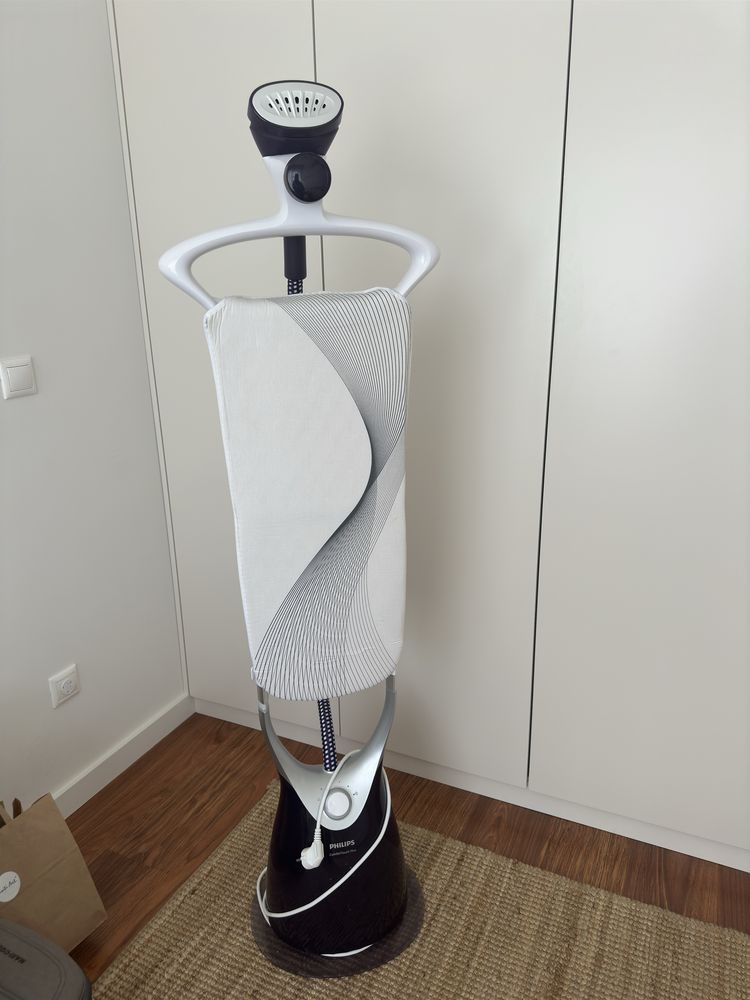 Ferro a Vapor Vertical PHILIPS