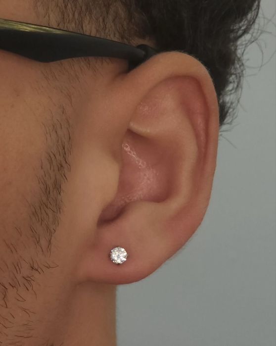 Złoty kolczyk z brylsntem 0,40 ct VS1/G męski jakość premium!