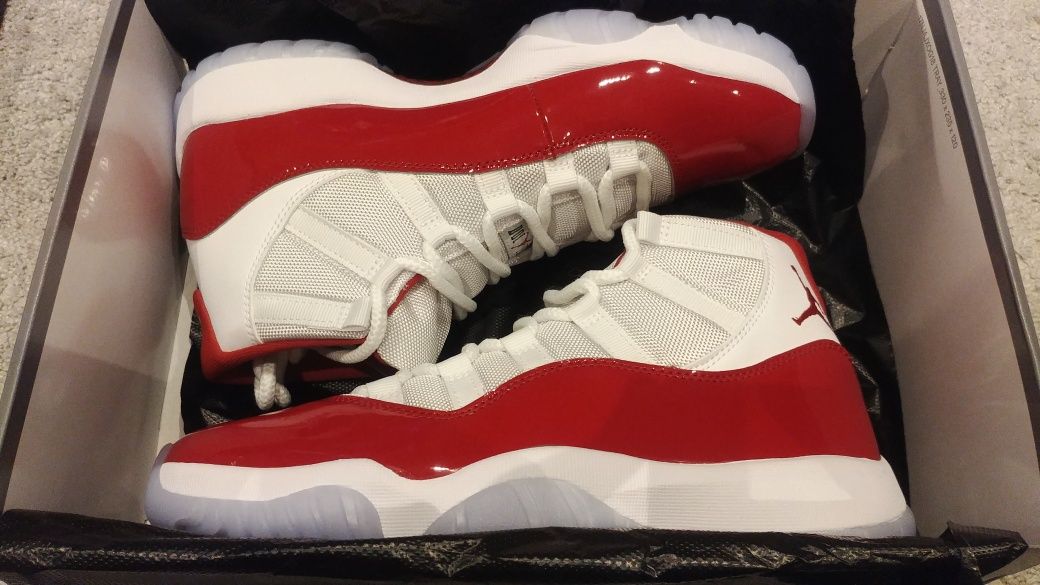 Air Jordan 11 Retro Cherry roz. 42