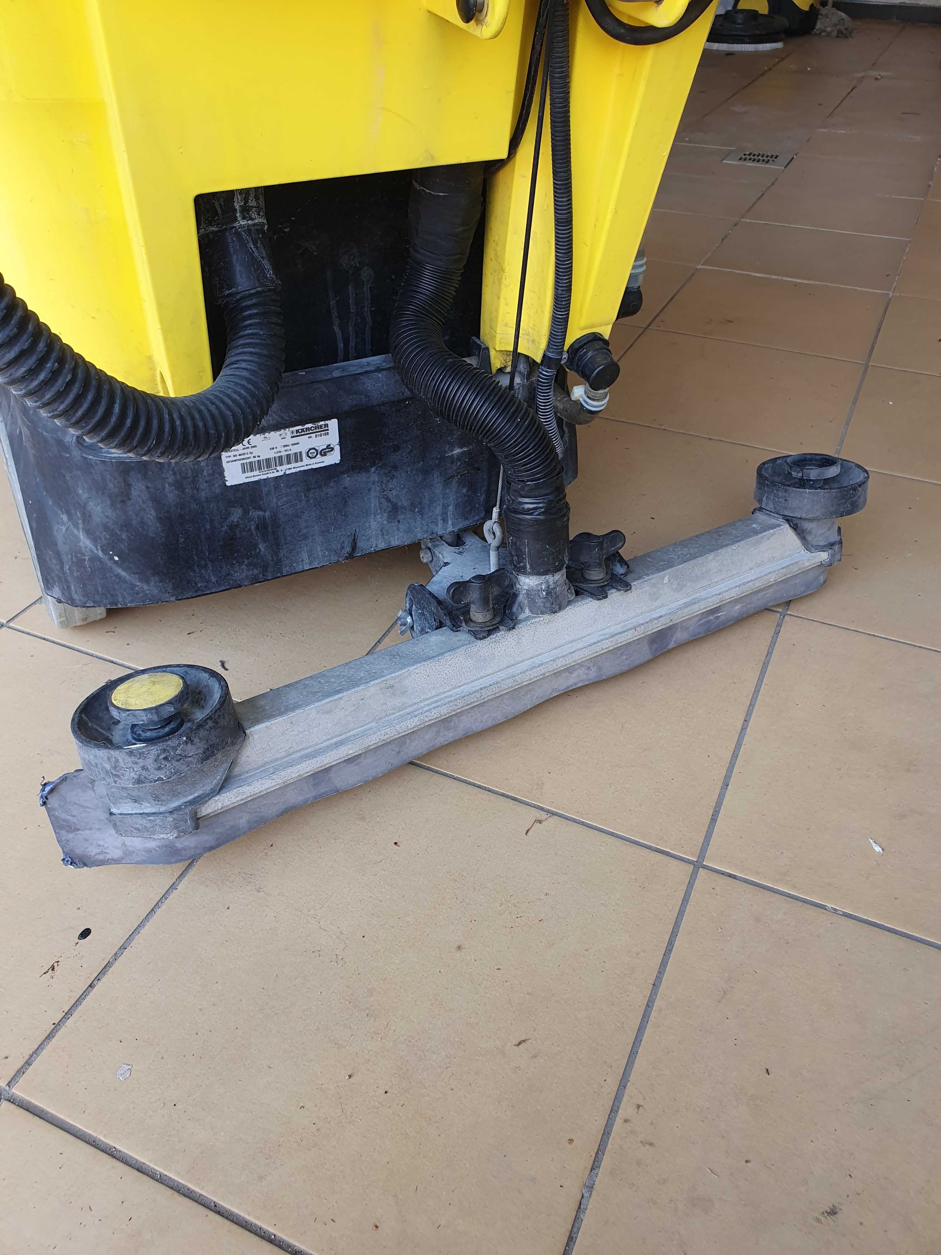 Szorowarka do podłóg karcher bd 40/25c