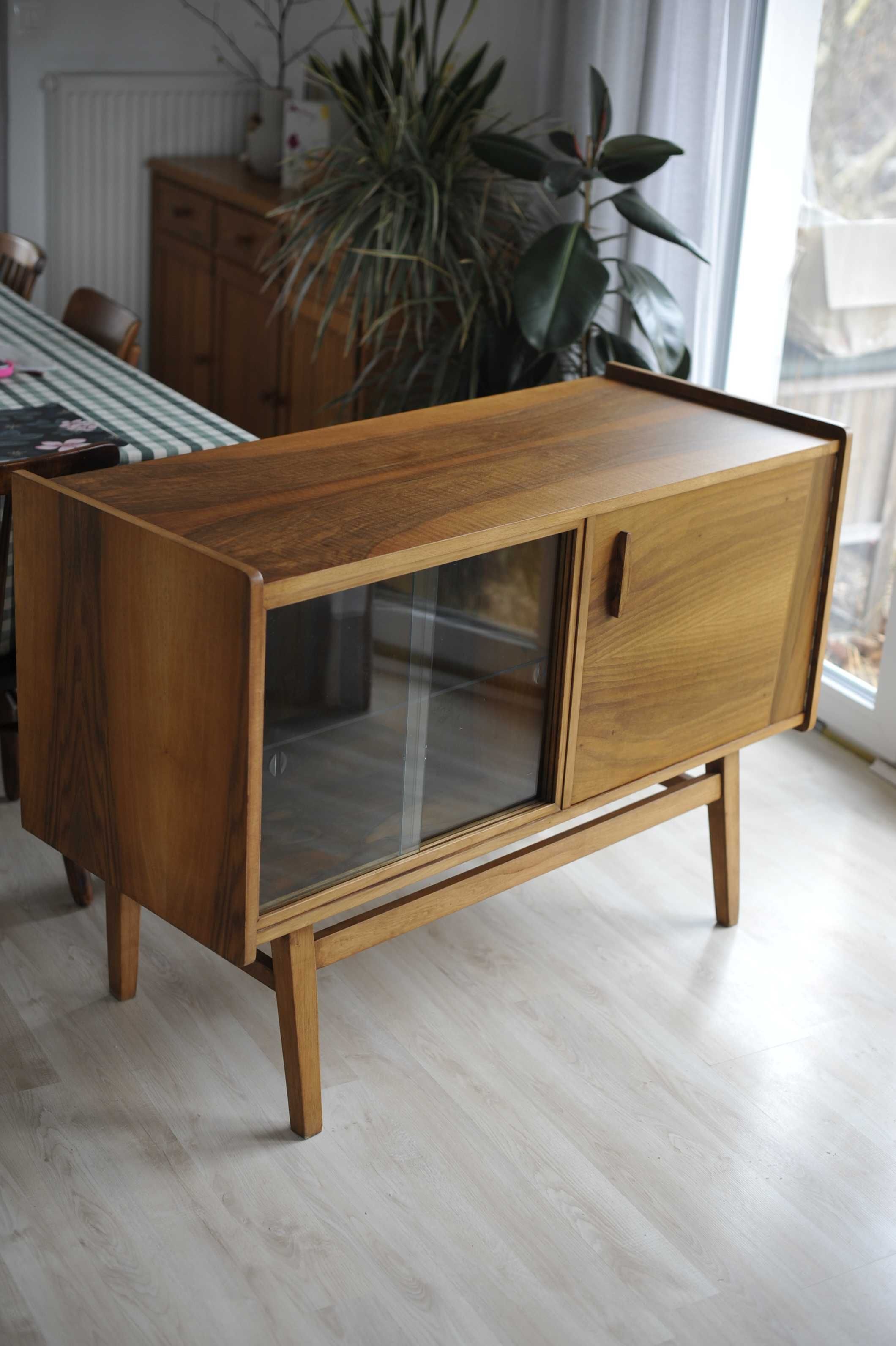 komoda PRL BILEA